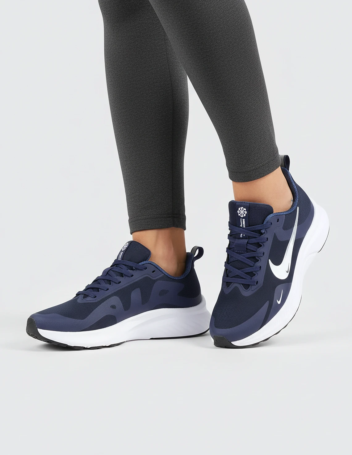 کفش دویدن زنانه نایکی Run Active U