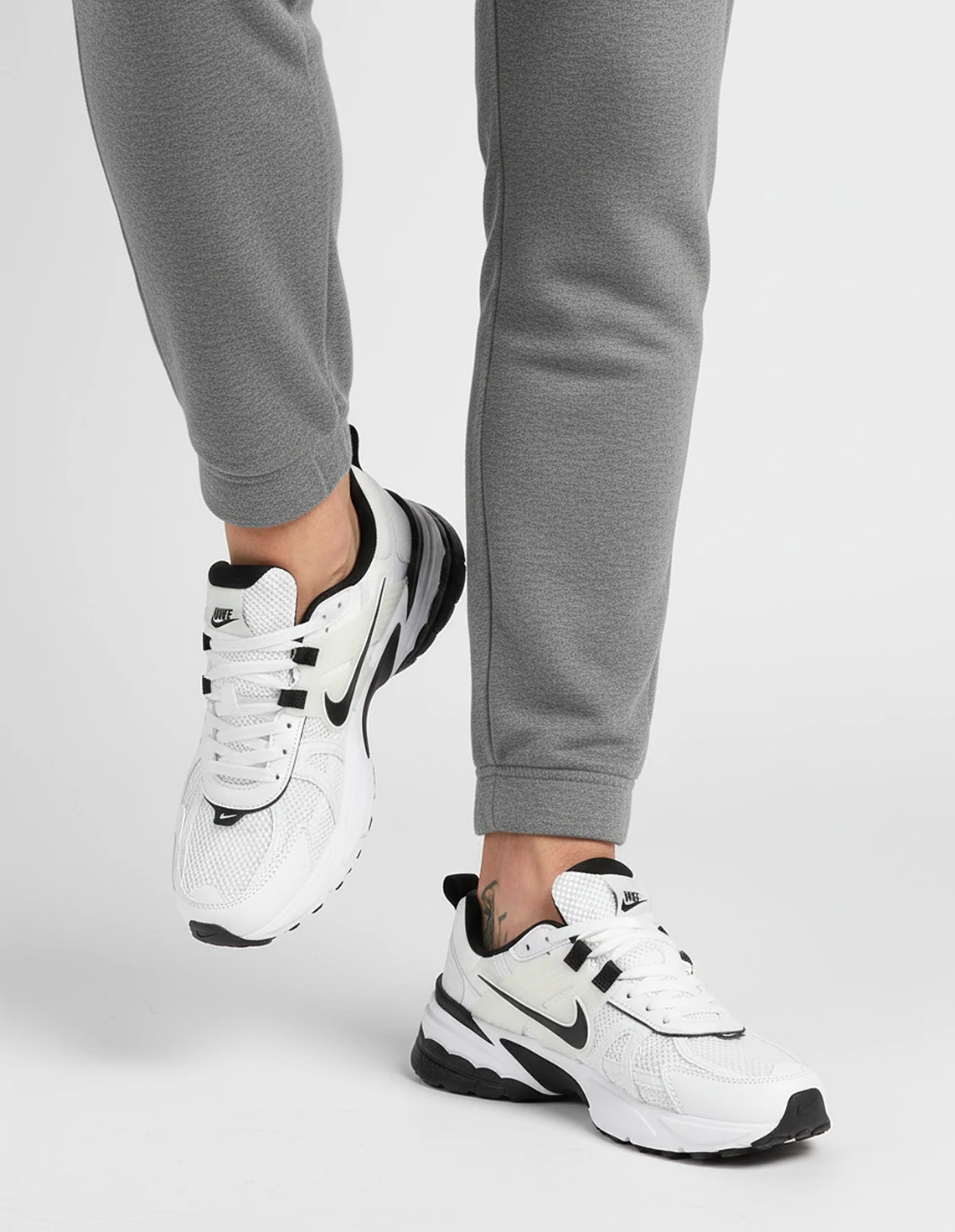 کفش دویدن مردانه نایک Nike V2K Run M