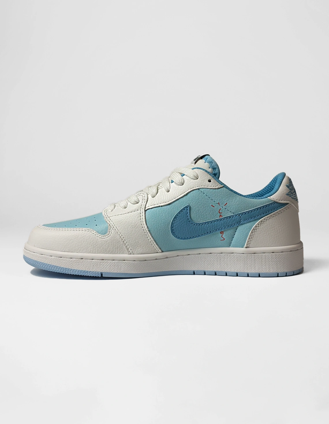 کفش روزانه مردانه نایک Nike Jordan 1 Low Travis Scott  M