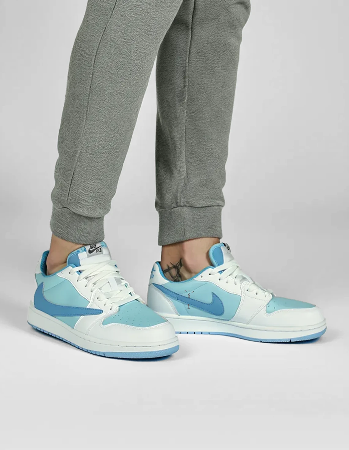 کفش روزانه مردانه نایک Nike Jordan 1 Low Travis Scott  M
