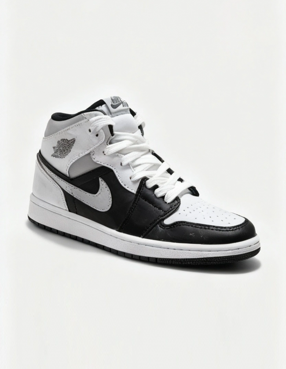 کفش روزانه زنانه نایکی Air Jordan 1 Mid Dark W