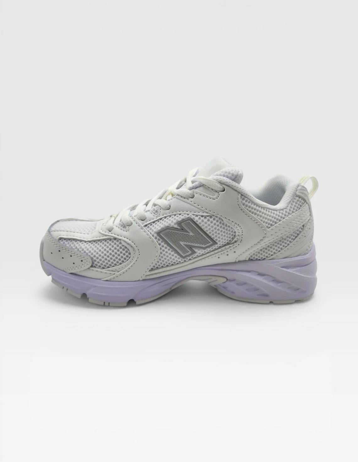 کفش دویدن زنانه نیو بالانس 530 W